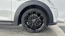 MINI Hatchback 1.5 Cooper Exclusive 3dr Auto Petrol Hatchback